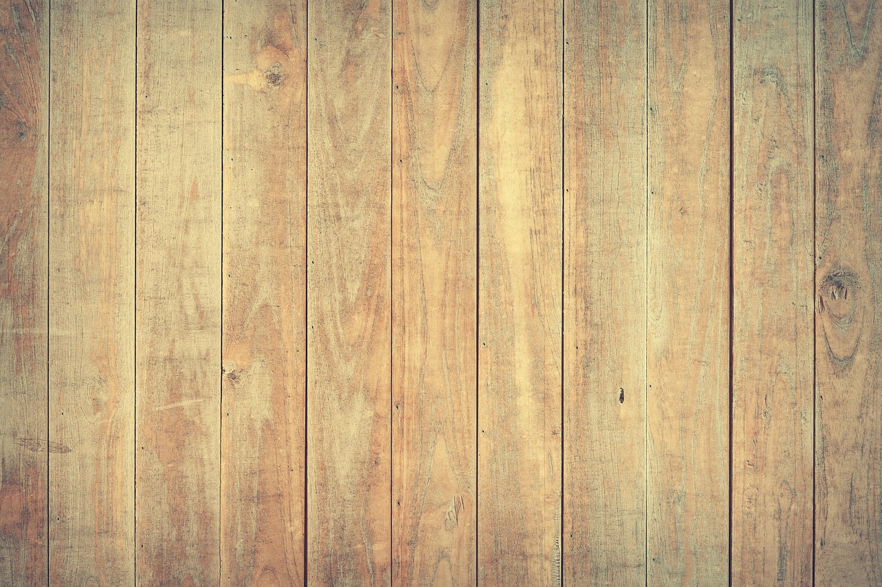 Elegante vinylplanken vloer in modern interieur.